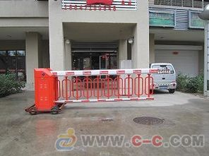 達旗道閘廠家——肖陽門業(yè)與薩拉齊道閘廠的專業(yè)服務(wù)及福州門業(yè)市場概況